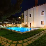 Villa St Nicholas