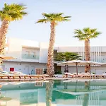 White Dreams Resort