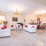 Anna'S Brilliant Villa In Ialysos