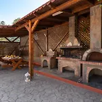 Antico Rosso Villa