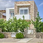 G&K Stone Suites