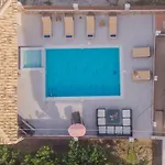 M & S Villa - 4 Bedroom Villa With Heated Pool