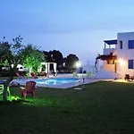 White House Villas