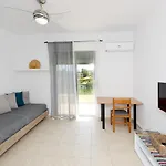 Athina'S Apartment In Olive Grove