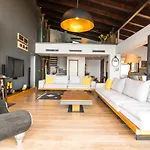 Villa Equinox