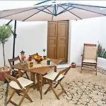 Lindos Boutique Rooms - Adults Only