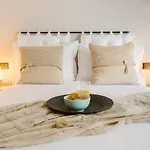 Manolis Loft Apartment, Rhodes Town