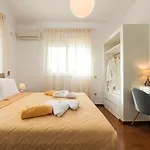Villa Dionysus