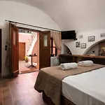 Ey Sofias Suites