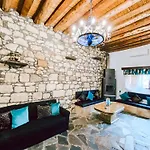 Moonstone Traditional House