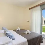 Villa Paleos Hillside By Villa Plus