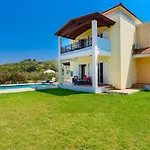 Villa Apollo Springs By Villa Plus