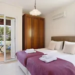Villa Ermis Springs By Villa Plus