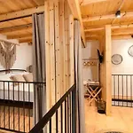 Kyrangelo Traditional House With Outdoor Jacuzzi