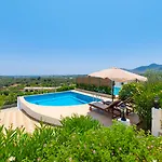 Kolymbia Village