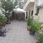 Giota'S City House
