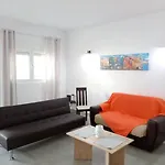 Downtown Apartment With Private Parking