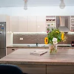 Loft Style Apartment Near The Old Town