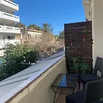 Cozy Flat At Rhodes Centre