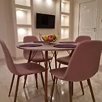 Ma Maison Rose
