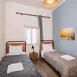 Rhodes Old Town Apartment Manos