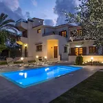 Hriska Luxury Villa