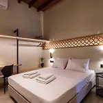 Oasis Luxury House