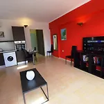 Cosy Apartment For Couples!