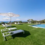 Aquarama Pool Apartments