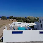 Beach Pearl - Beach Front House With Private Pool