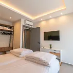 Unique Central Lee Pham Apartment