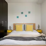 Dias Villas Collection