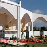Lakis Apartments
