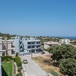 E&A Luxury Apartment With Sea View