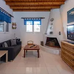 Sylvia'S Beach House In Stegna