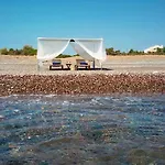 Beachfront Villa Seashell Superior