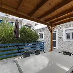 Casa Nikolou Stegna