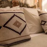 Saint Zoe Luxury Suite