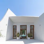 Villa Ixia