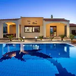 Villa Rose