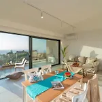 Aquarama Pool Apts.