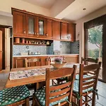 Hillwings Villa