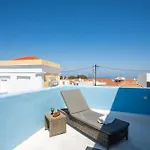 Mandarin Traditional House With Outdoor Jacuzzi