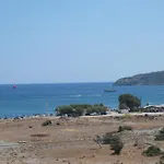 Irinna Hotel-Apartments