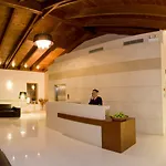 Villa Di Mare Seaside Suites