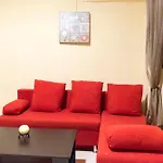 Zografos Apartments - Old Town