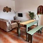 Cozy Studio Apartment 2