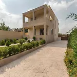 Villa Pandesia