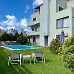 Villa Rose Ground Floor - Private Swimming Pool Garden