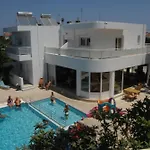 Paleos Hotel Apartments